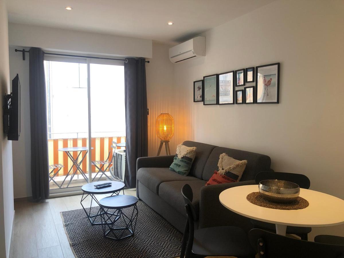 C001-beau Neuf Situe Au Centre Apartment *