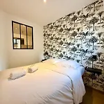 Beau studio neuf situé au centre